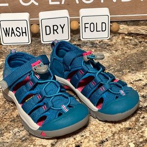 Keen Girls Sandals Size 11